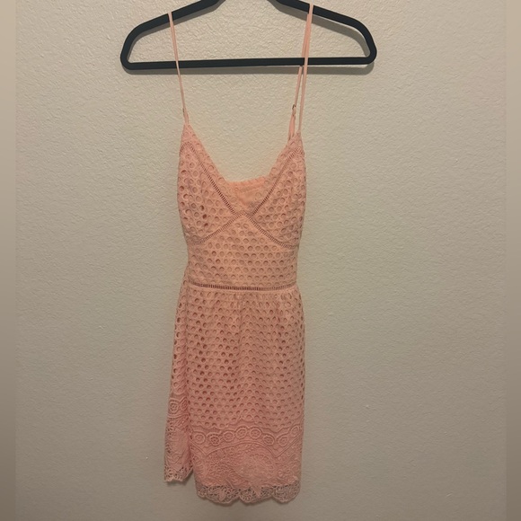 Abercrombie & Fitch Light Pink Lace V-Neck Dress - Picture 2 of 6